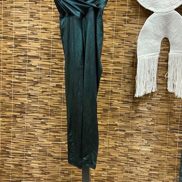 Jenni on Repeat Crossover Full Length Legging, Created for Macy's Size XS - Picture 2 of 3